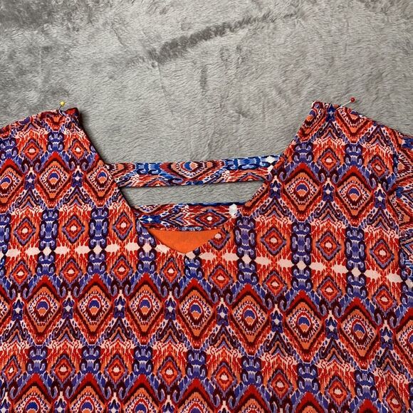 Catherines Women’s Plus Top Multi Color Mosaic Print Stretchy Cutout Tunic Top - Picture 4 of 9